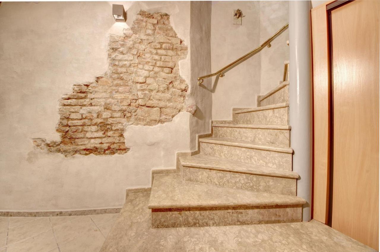Vilnius Old Town Apartments ภายนอก รูปภาพ